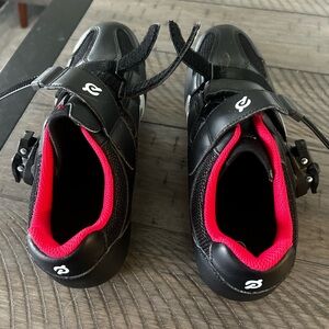 Peloton size 39 women’s cycling shoes. Worn less than 10 times.